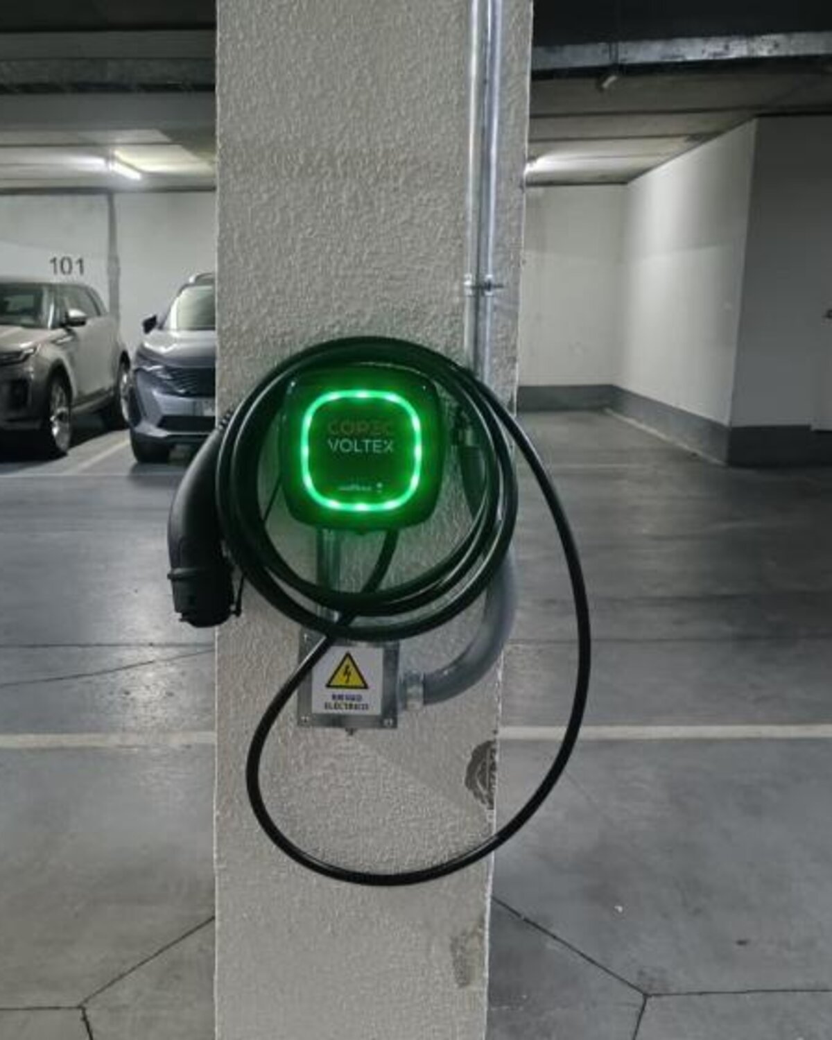 Cargador en edificio
